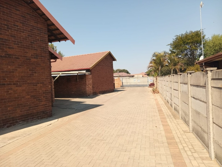 2 Bedroom Property for Sale in Annadale Limpopo