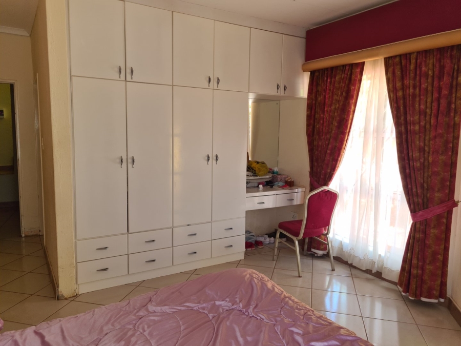 6 Bedroom Property for Sale in Broadlands Estate Limpopo