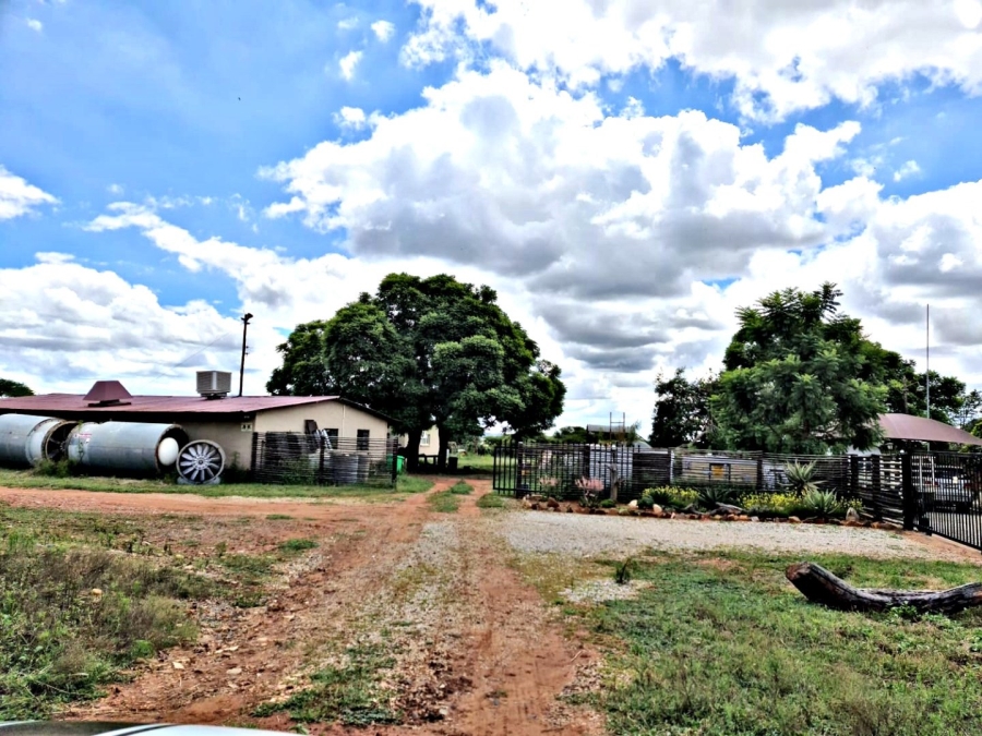 Commercial Property for Sale in Roodepoort Limpopo