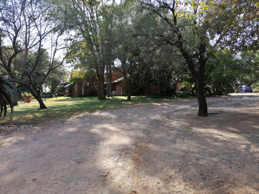 Commercial Property for Sale in Roodepoort Limpopo