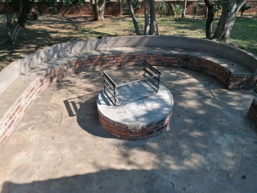 Commercial Property for Sale in Roodepoort Limpopo