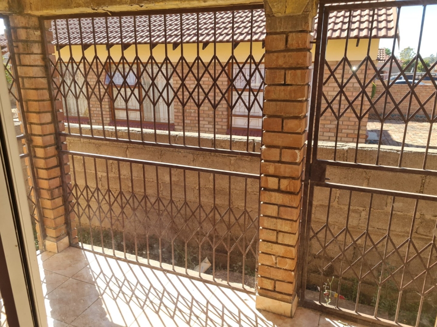 5 Bedroom Property for Sale in Ivy Park Limpopo