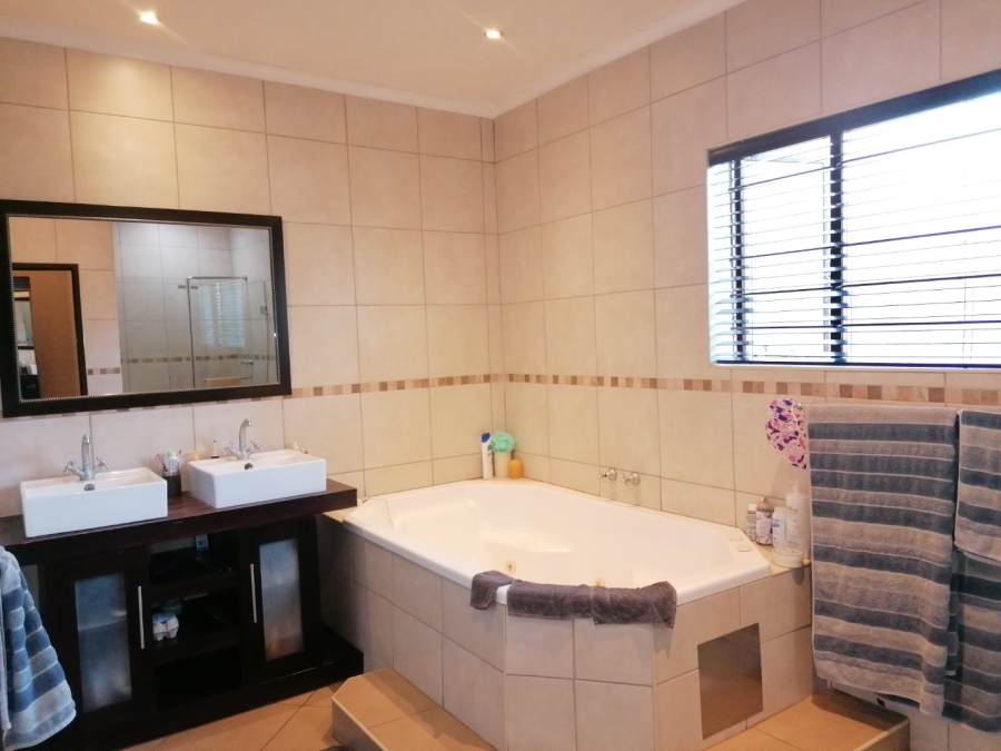 5 Bedroom Property for Sale in Welgelegen Limpopo