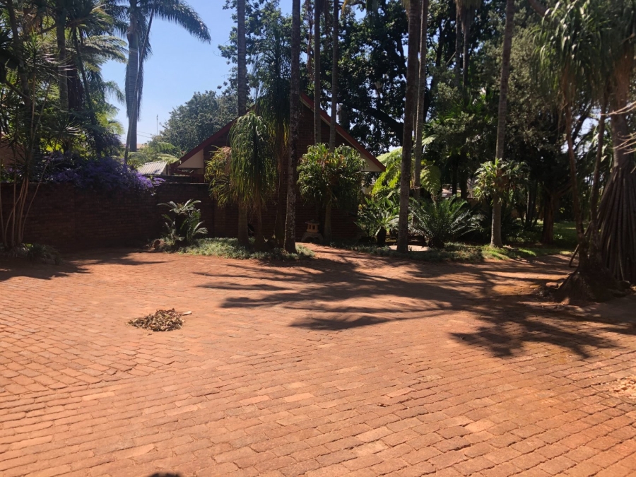 6 Bedroom Property for Sale in Fauna Park Limpopo