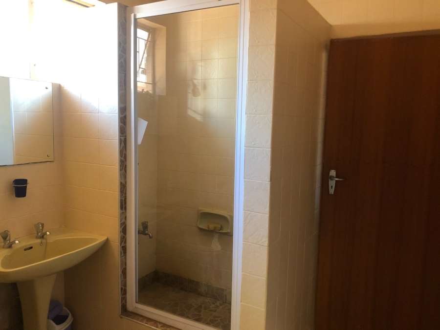 6 Bedroom Property for Sale in Fauna Park Limpopo