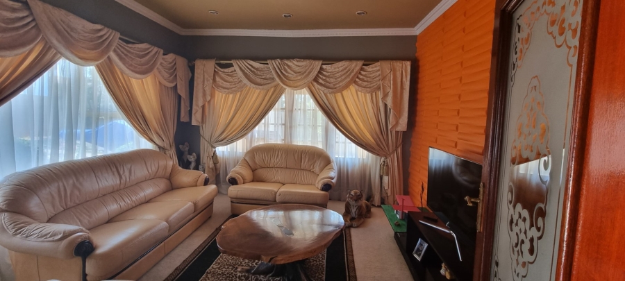 8 Bedroom Property for Sale in Sterpark Limpopo