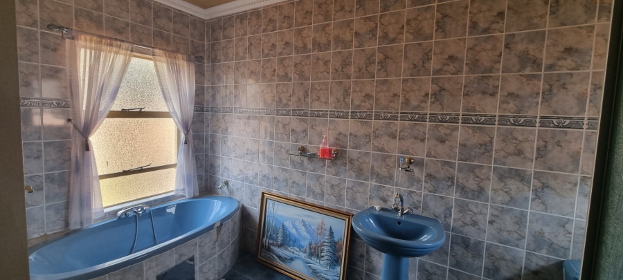 8 Bedroom Property for Sale in Sterpark Limpopo