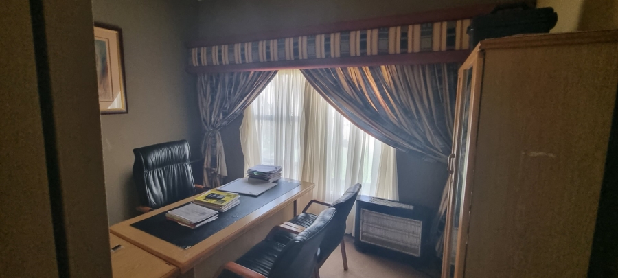 8 Bedroom Property for Sale in Sterpark Limpopo