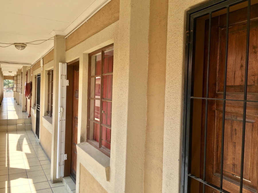 2 Bedroom Property for Sale in Polokwane Central Limpopo