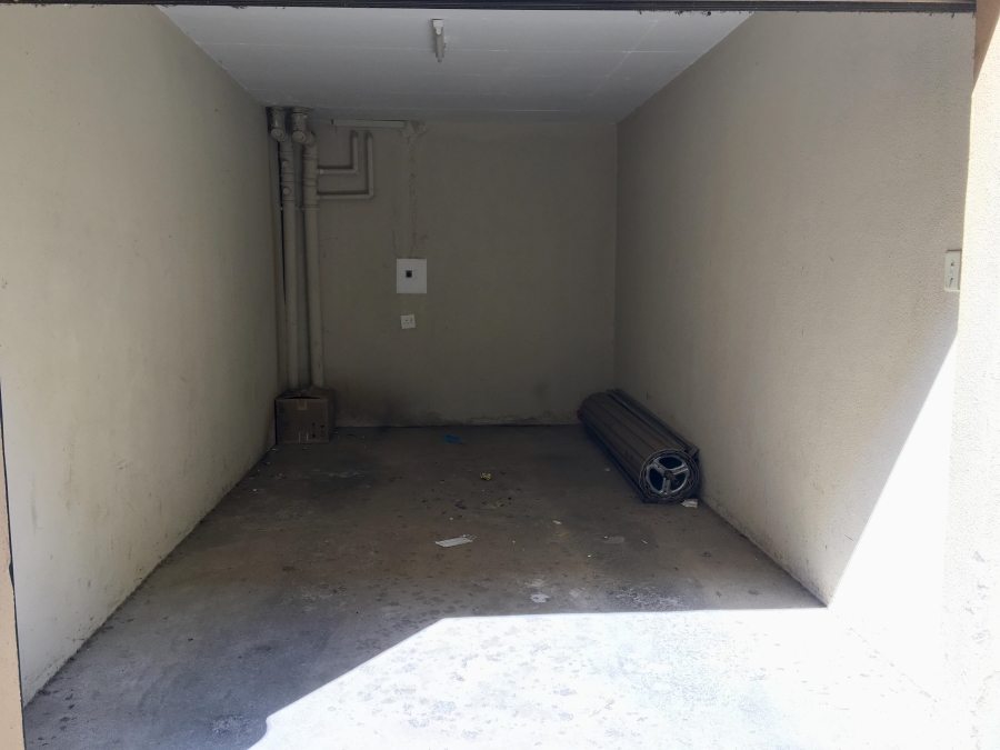 2 Bedroom Property for Sale in Polokwane Central Limpopo