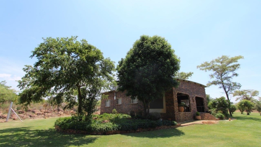 5 Bedroom Property for Sale in Modimolle Limpopo
