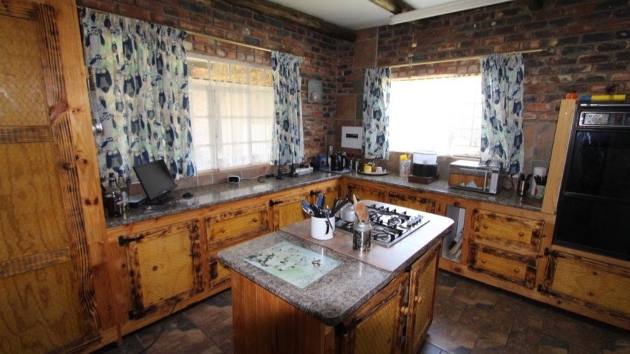 5 Bedroom Property for Sale in Modimolle Limpopo