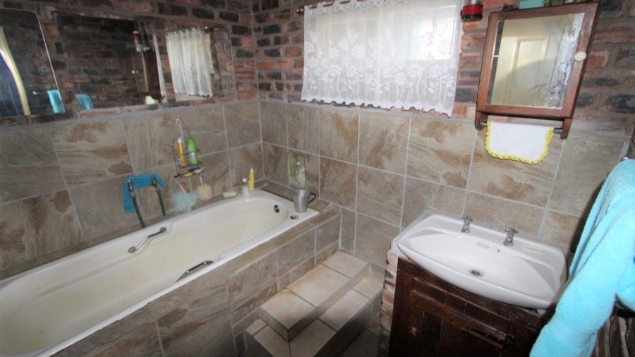 5 Bedroom Property for Sale in Modimolle Limpopo
