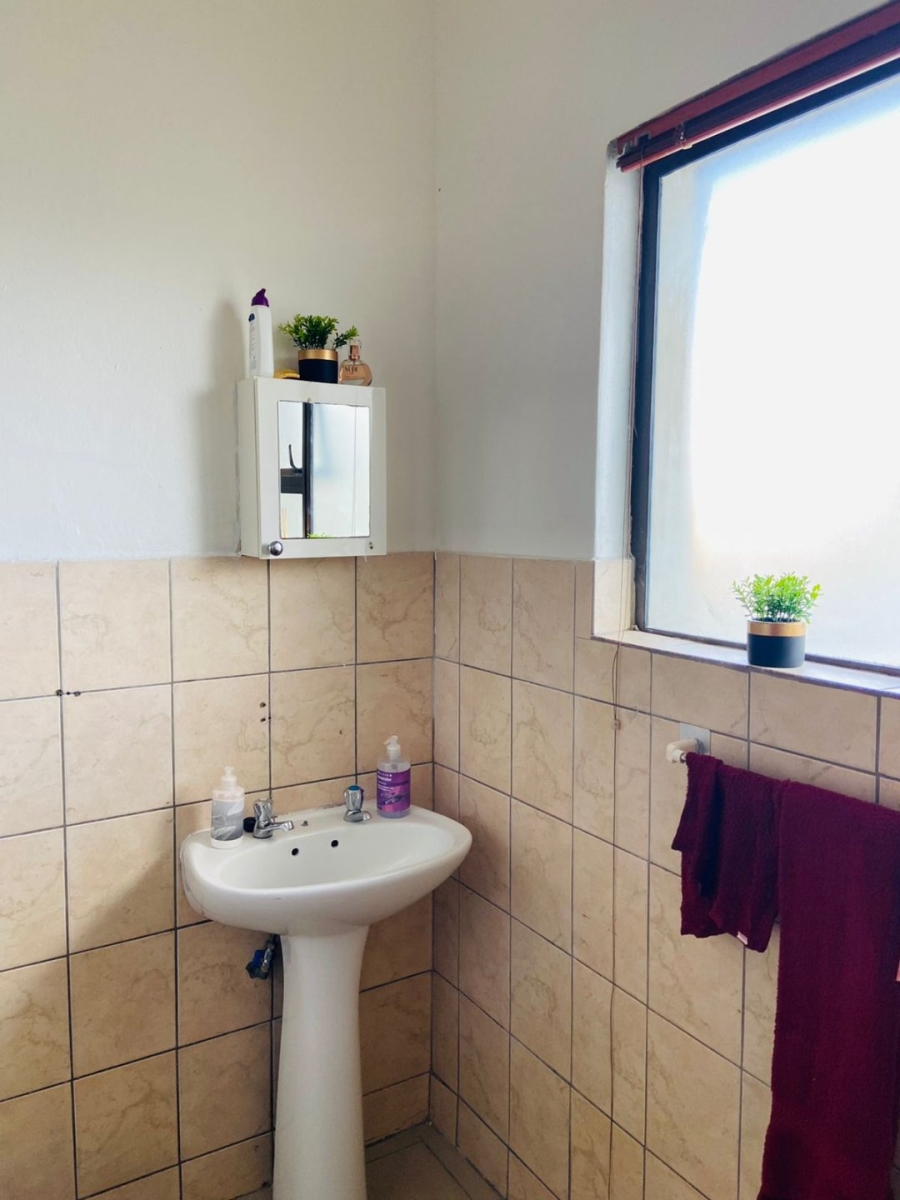 To Let 1 Bedroom Property for Rent in Penina Park Limpopo