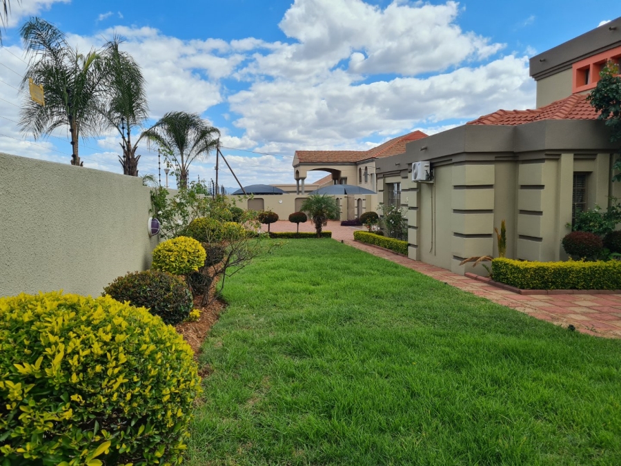 6 Bedroom Property for Sale in Sterpark Limpopo