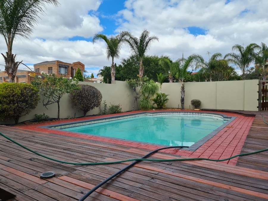 6 Bedroom Property for Sale in Sterpark Limpopo