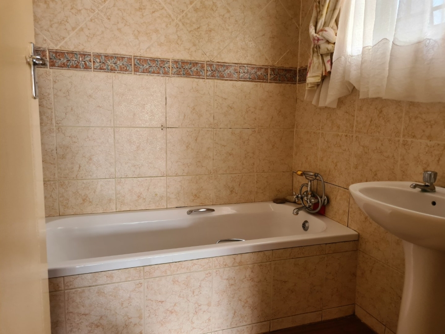 6 Bedroom Property for Sale in Sterpark Limpopo