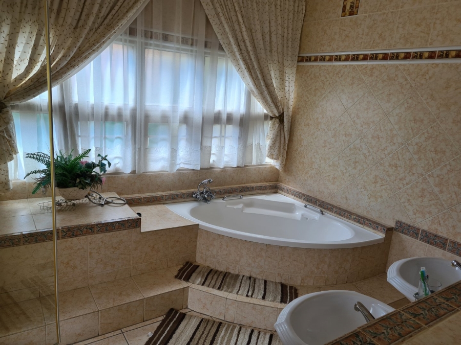 6 Bedroom Property for Sale in Sterpark Limpopo