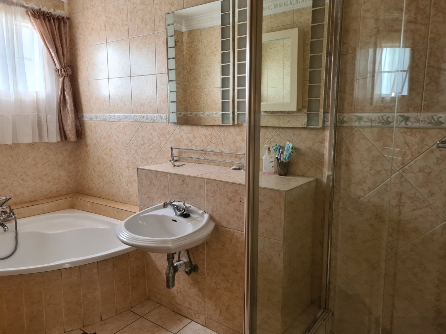 6 Bedroom Property for Sale in Sterpark Limpopo