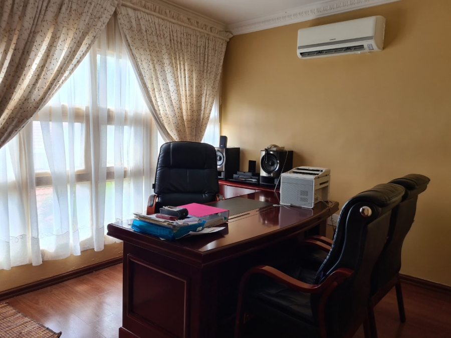 6 Bedroom Property for Sale in Sterpark Limpopo