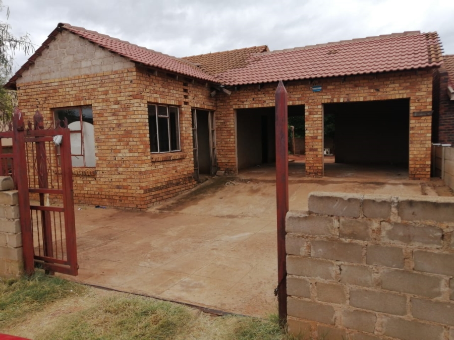 3 Bedroom Property for Sale in Lebowakgomo Zone S Limpopo