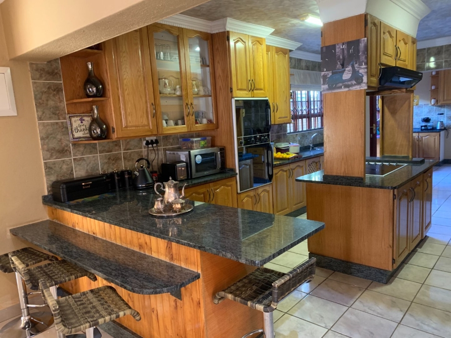 5 Bedroom Property for Sale in Aquapark Limpopo