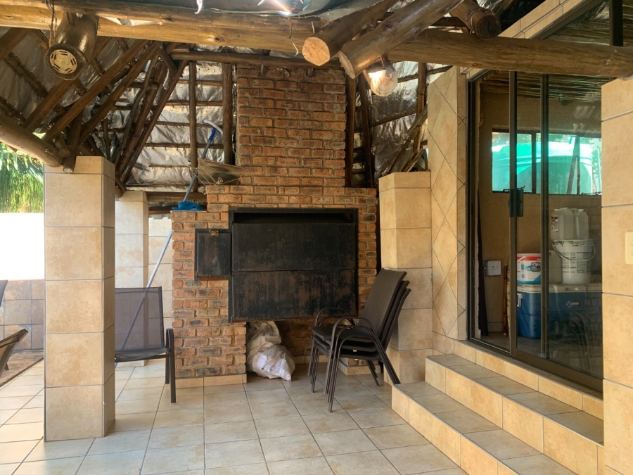 5 Bedroom Property for Sale in Aquapark Limpopo
