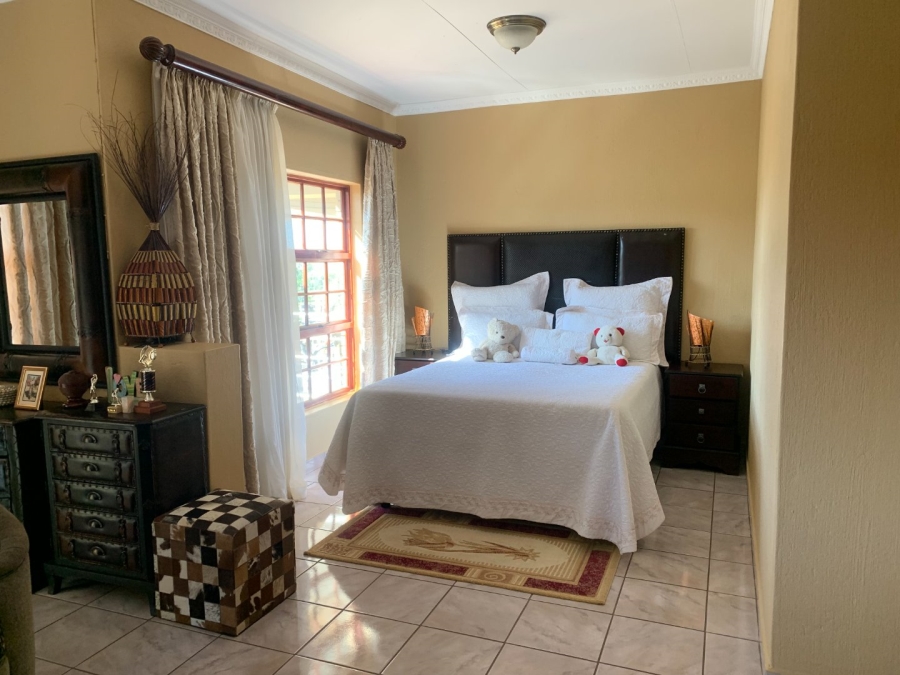 5 Bedroom Property for Sale in Aquapark Limpopo