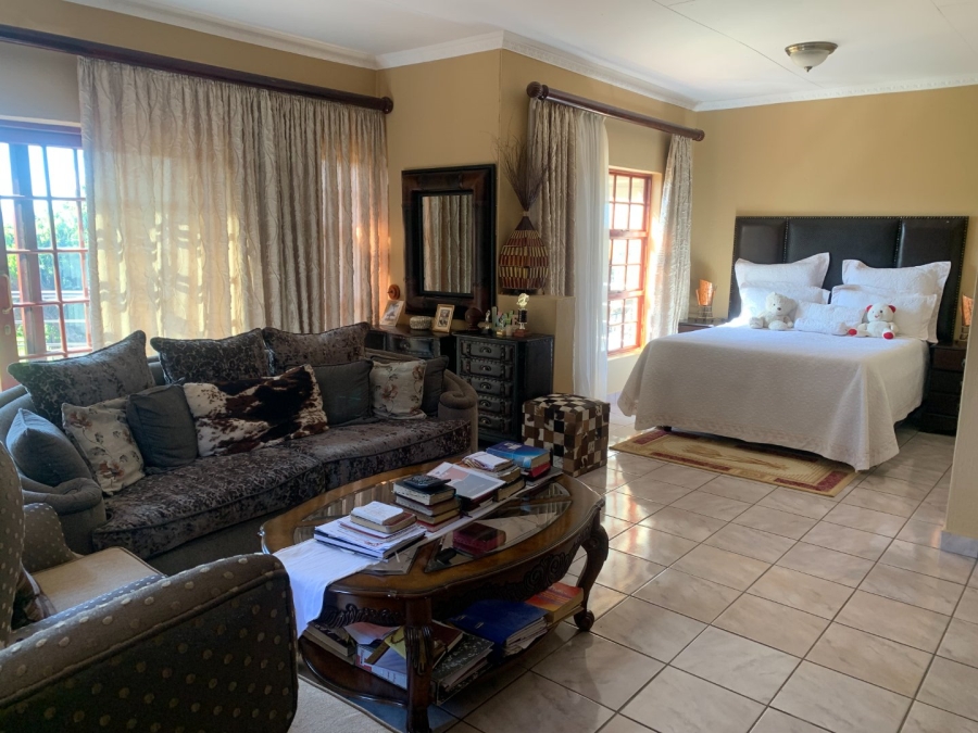 5 Bedroom Property for Sale in Aquapark Limpopo