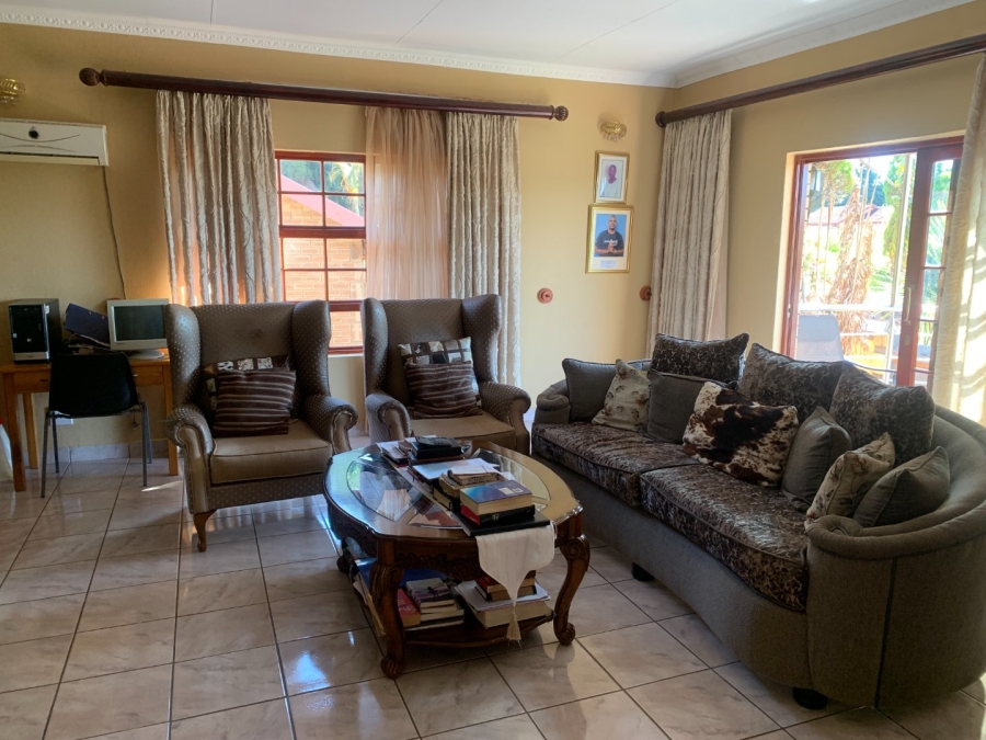 5 Bedroom Property for Sale in Aquapark Limpopo