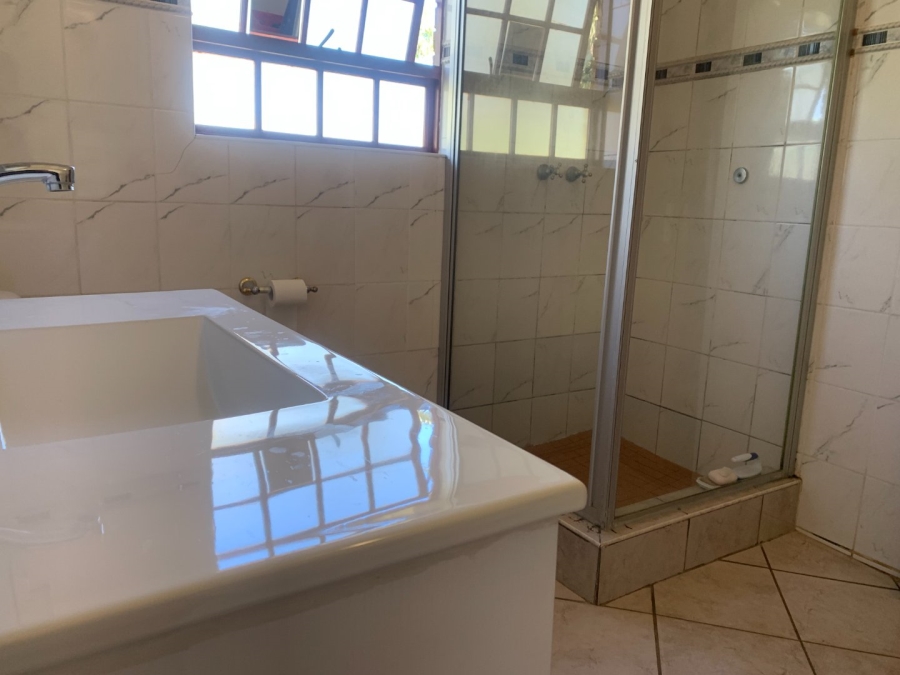 5 Bedroom Property for Sale in Aquapark Limpopo