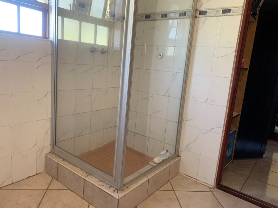5 Bedroom Property for Sale in Aquapark Limpopo