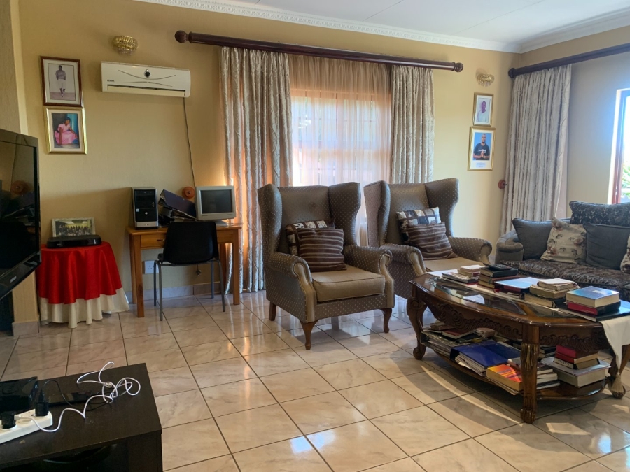 5 Bedroom Property for Sale in Aquapark Limpopo