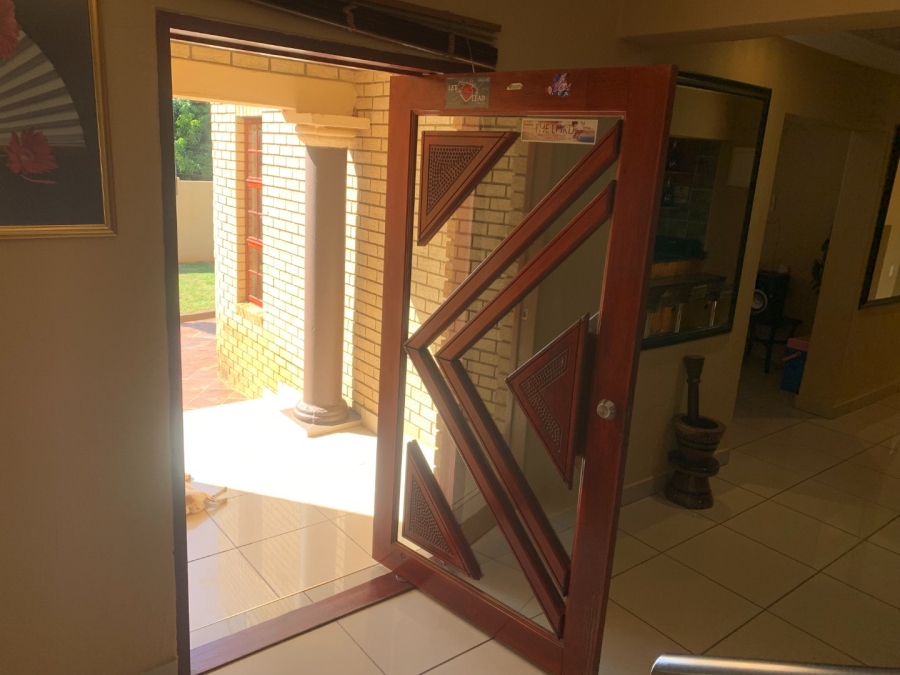 5 Bedroom Property for Sale in Aquapark Limpopo