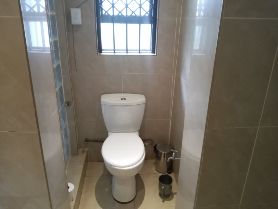 6 Bedroom Property for Sale in Aquapark Limpopo