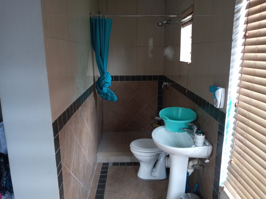 6 Bedroom Property for Sale in Aquapark Limpopo