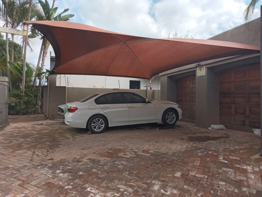 6 Bedroom Property for Sale in Aquapark Limpopo