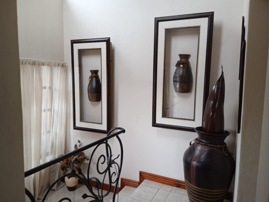 5 Bedroom Property for Sale in Aquapark Limpopo