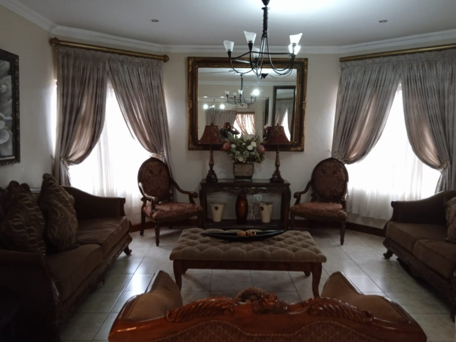 5 Bedroom Property for Sale in Aquapark Limpopo