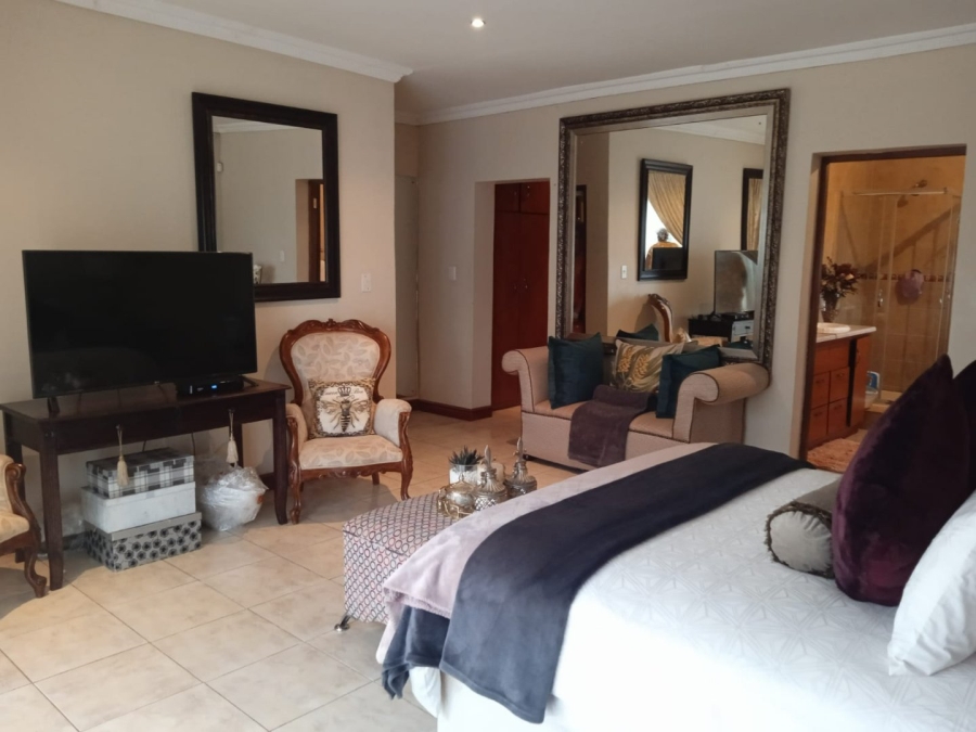 5 Bedroom Property for Sale in Aquapark Limpopo