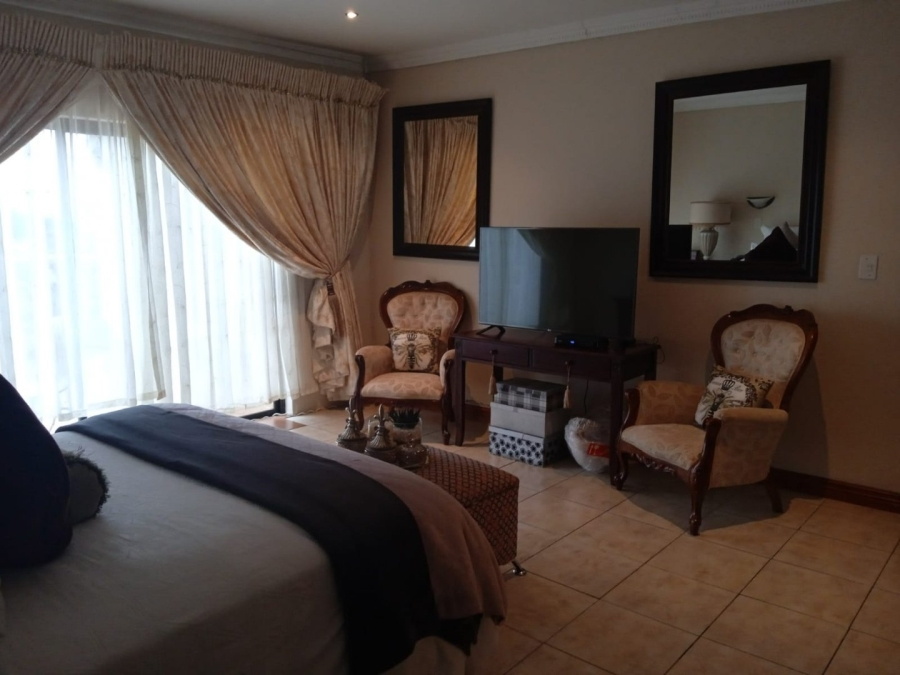5 Bedroom Property for Sale in Aquapark Limpopo