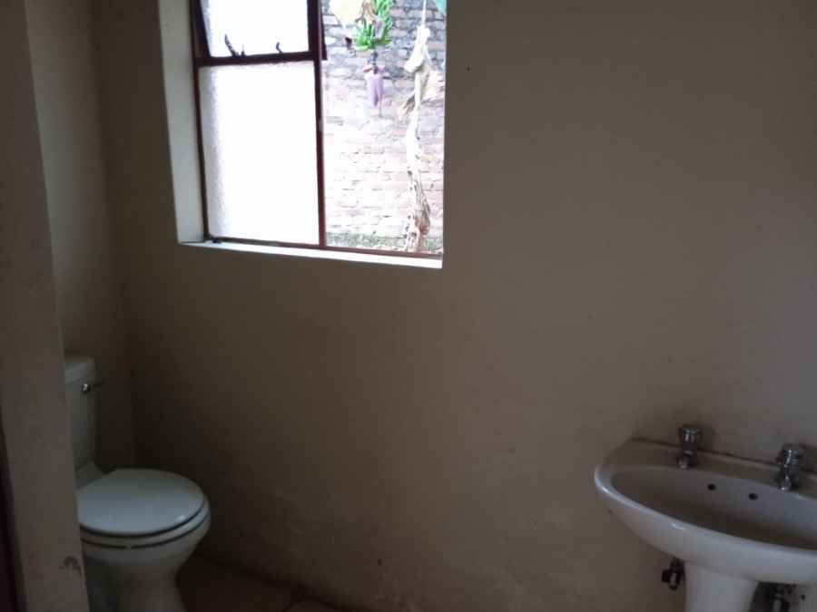5 Bedroom Property for Sale in Aquapark Limpopo