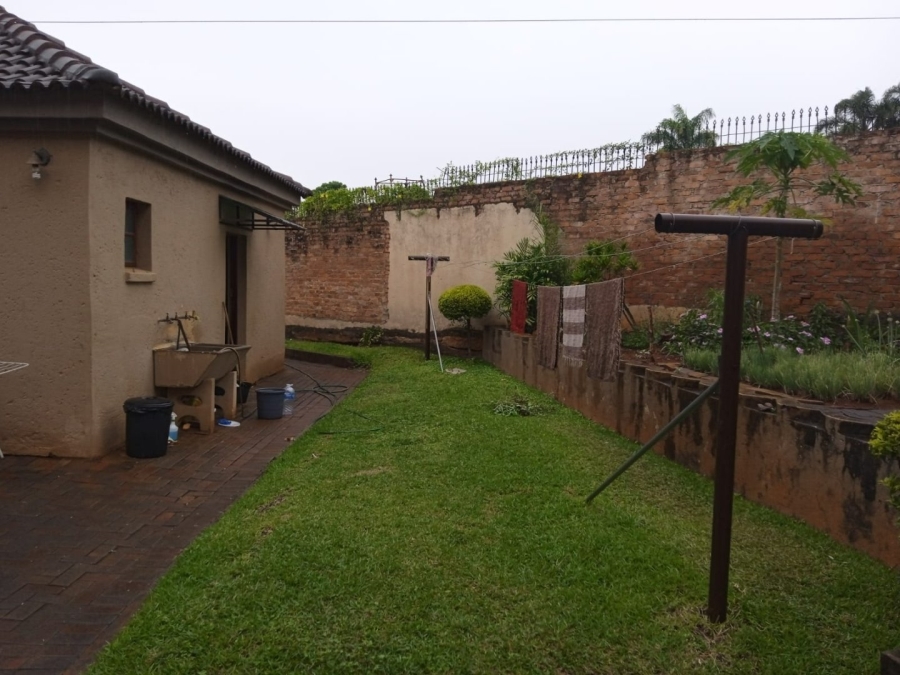5 Bedroom Property for Sale in Aquapark Limpopo