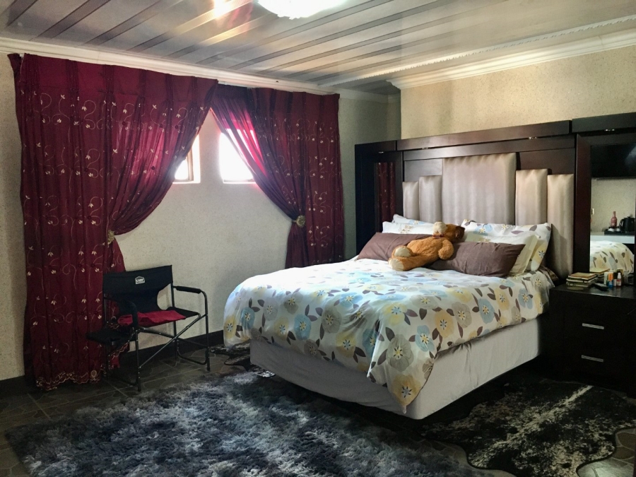 5 Bedroom Property for Sale in Serala View Limpopo