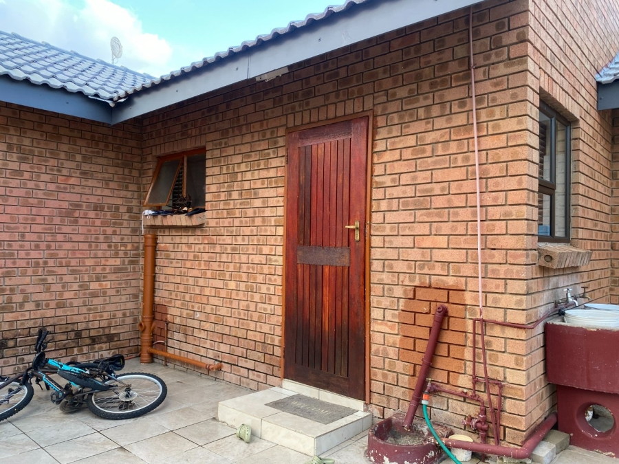 3 Bedroom Property for Sale in Seshego 9E Limpopo