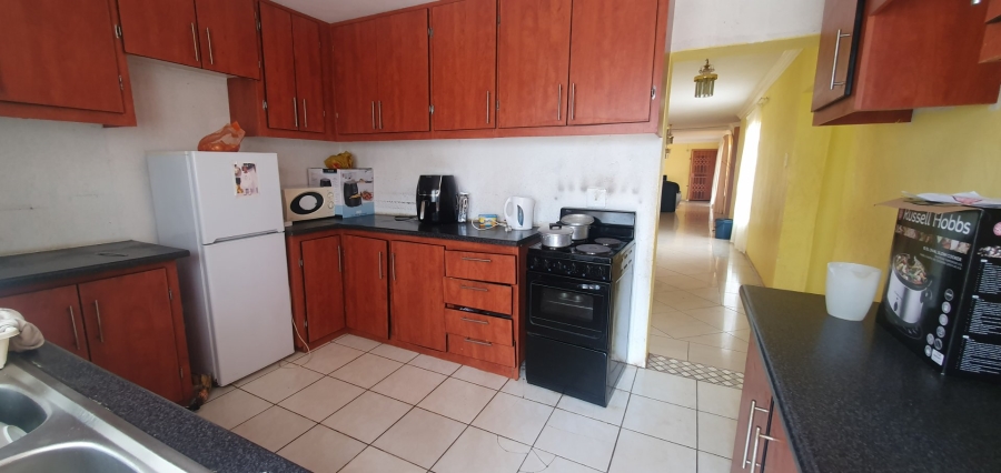 6 Bedroom Property for Sale in Flora Park Limpopo