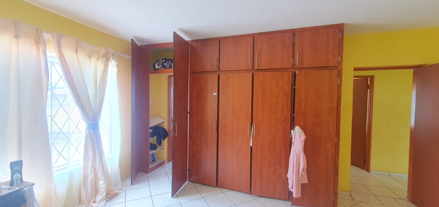 6 Bedroom Property for Sale in Flora Park Limpopo