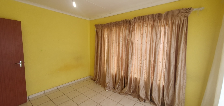 6 Bedroom Property for Sale in Flora Park Limpopo