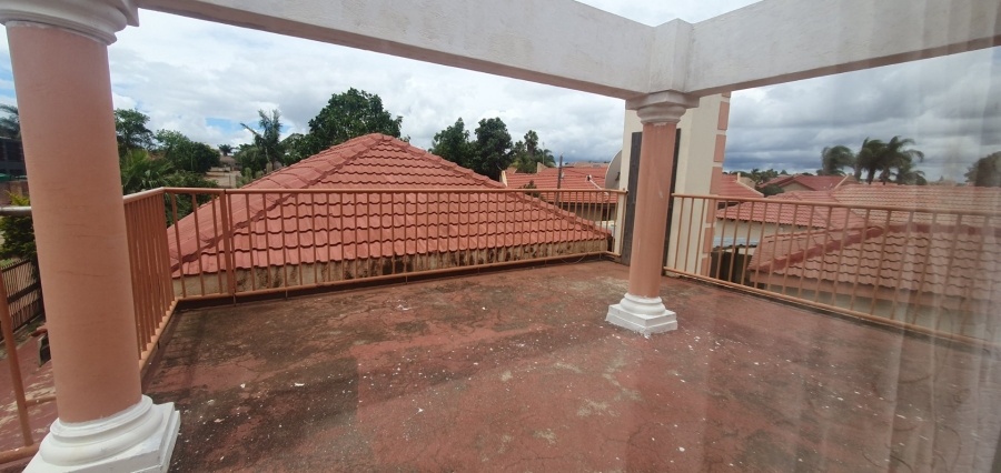 6 Bedroom Property for Sale in Flora Park Limpopo