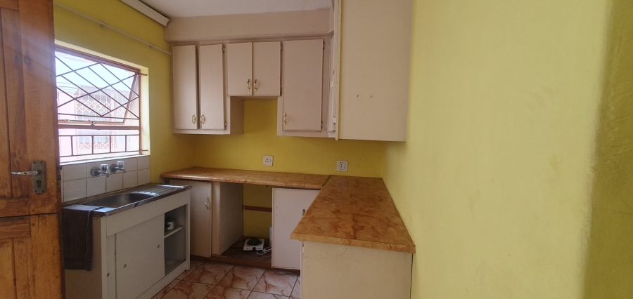 6 Bedroom Property for Sale in Flora Park Limpopo